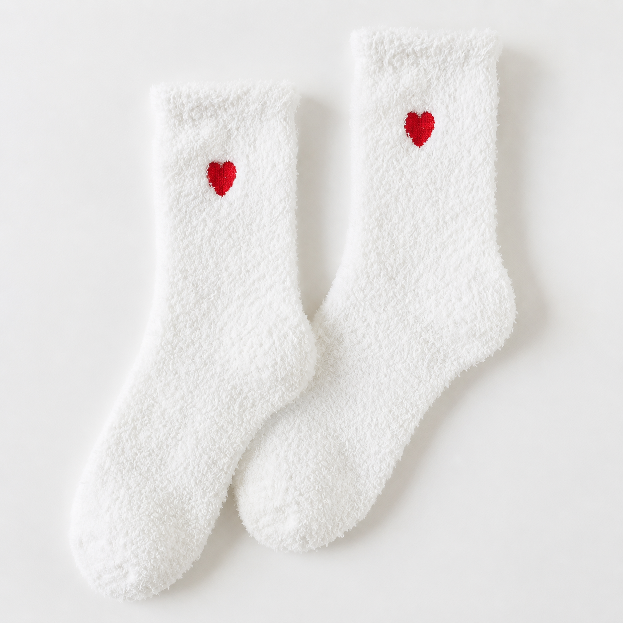 Fluffy Heart Embroidered Crew Socks – Snow White