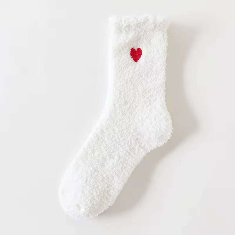 Fluffy Heart Embroidered Crew Socks – Snow White